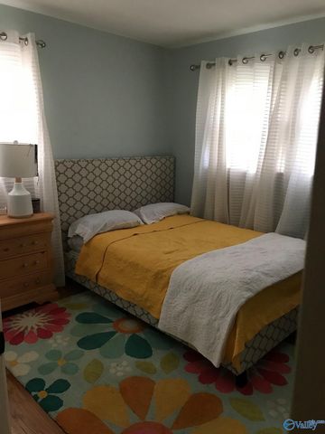 4036 NW Knollbrook Drive, Huntsville, AL 35810