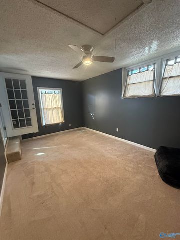 4036 NW Knollbrook Drive, Huntsville, AL 35810