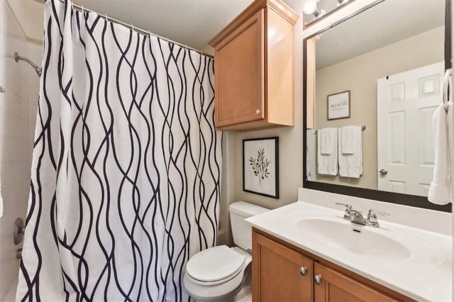 736 Gabriel Mills DR, Round Rock, TX 78664