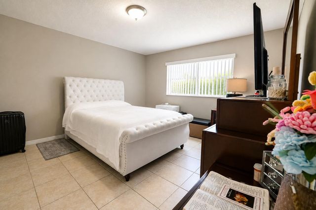 1807 MICHIGAN AVENUE B, Kissimmee, FL 34744
