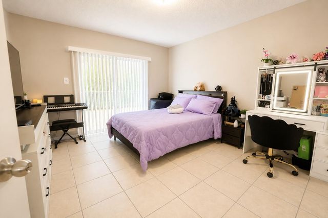 1807 MICHIGAN AVENUE B, Kissimmee, FL 34744
