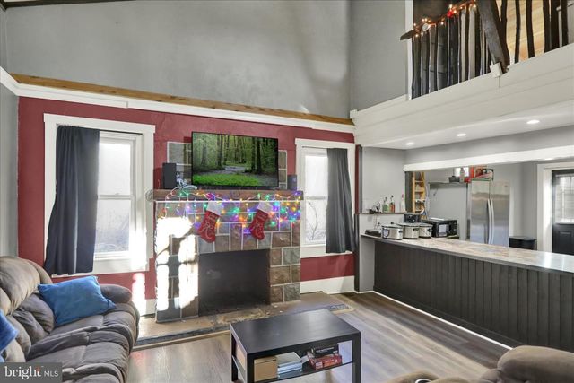 9 LAKE SHORE DR, Mohnton, PA 19540