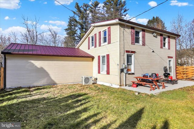 9 LAKE SHORE DR, Mohnton, PA 19540