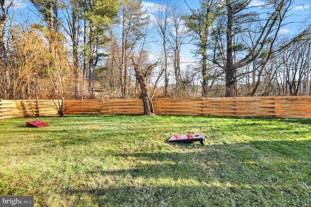 9 LAKE SHORE DR, Mohnton, PA 19540