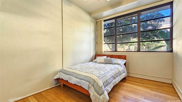 445 Kaiolu Street 104, Honolulu, HI 96815