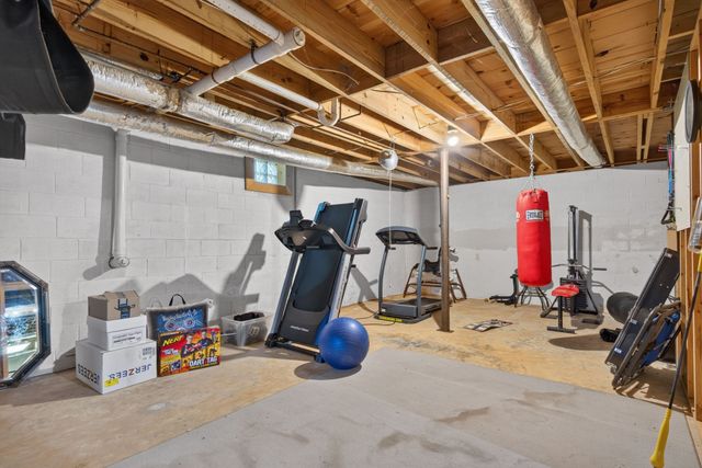 2584 Ditty Rd, Cookeville, TN 38506