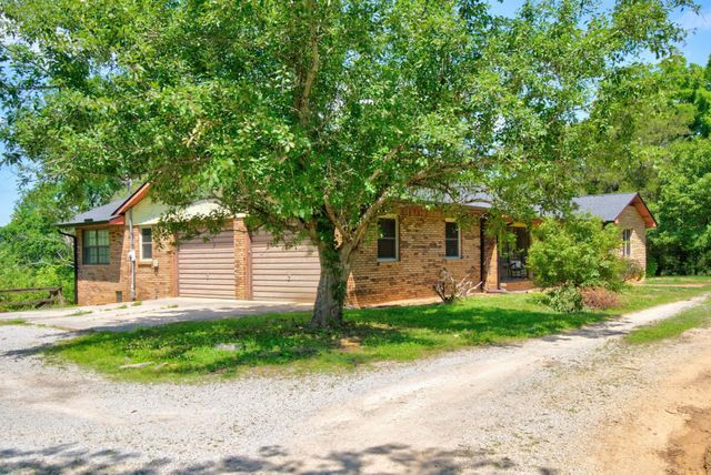 2584 Ditty Rd, Cookeville, TN 38506