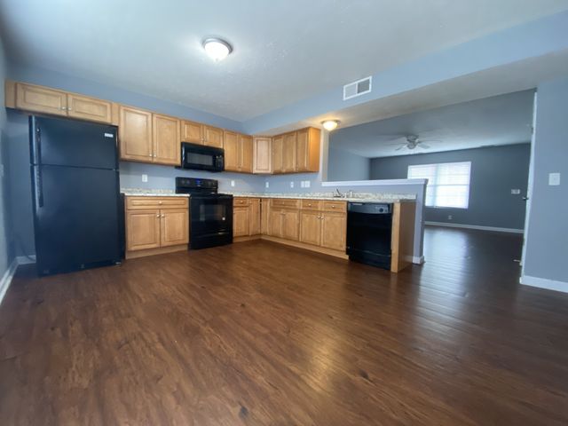 1043 Sitting Bull Xing, Murfreesboro, TN 37128