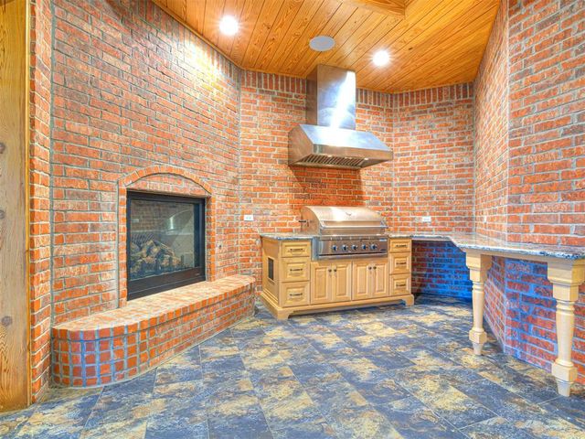 9448 Lake Way Run, Jones, OK 73049
