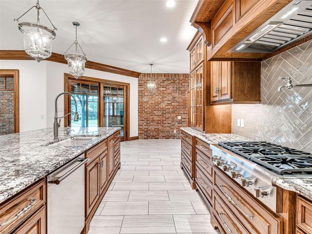 9448 Lake Way Run, Jones, OK 73049