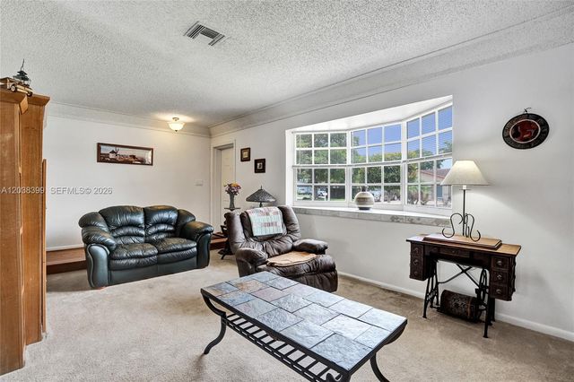 8529 NW 20th Ct, Coral Springs, FL 33071