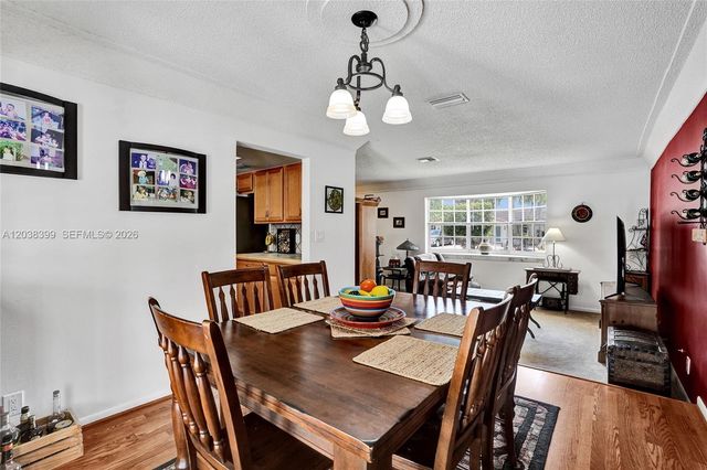 8529 NW 20th Ct, Coral Springs, FL 33071