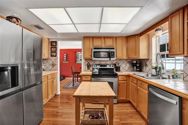 8529 NW 20th Ct, Coral Springs, FL 33071