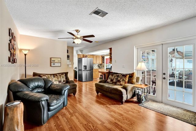 8529 NW 20th Ct, Coral Springs, FL 33071