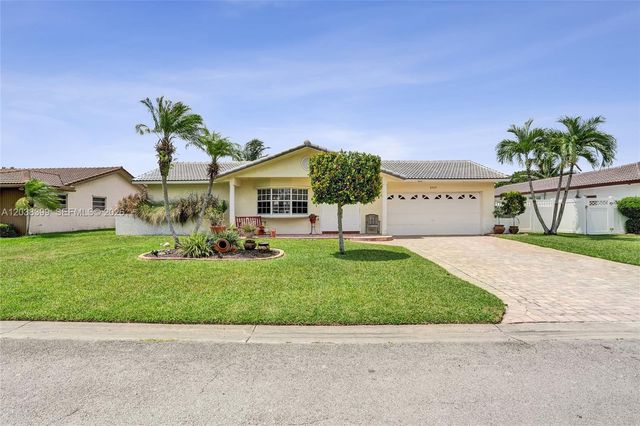 8529 NW 20th Ct, Coral Springs, FL 33071