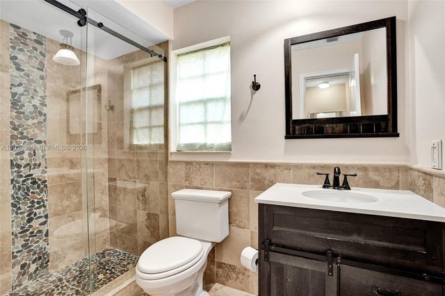 8529 NW 20th Ct, Coral Springs, FL 33071