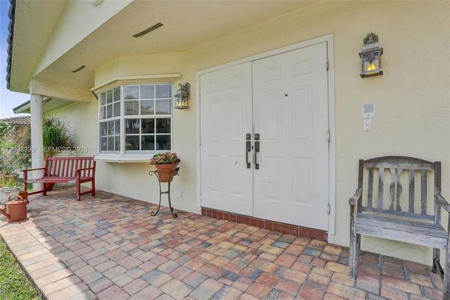 8529 NW 20th Ct, Coral Springs, FL 33071