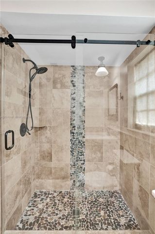 8529 NW 20th Ct, Coral Springs, FL 33071