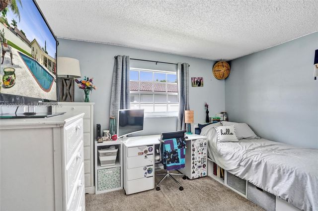 8529 NW 20th Ct, Coral Springs, FL 33071