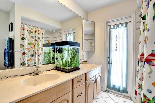8529 NW 20th Ct, Coral Springs, FL 33071