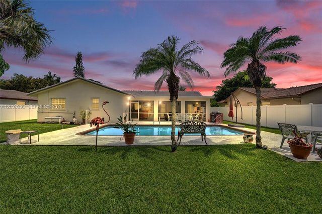 8529 NW 20th Ct, Coral Springs, FL 33071