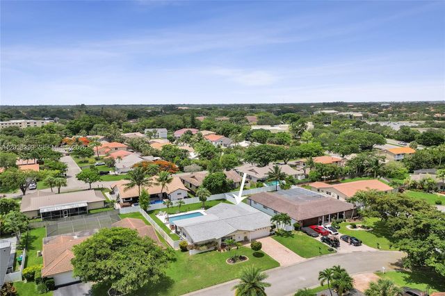 8529 NW 20th Ct, Coral Springs, FL 33071