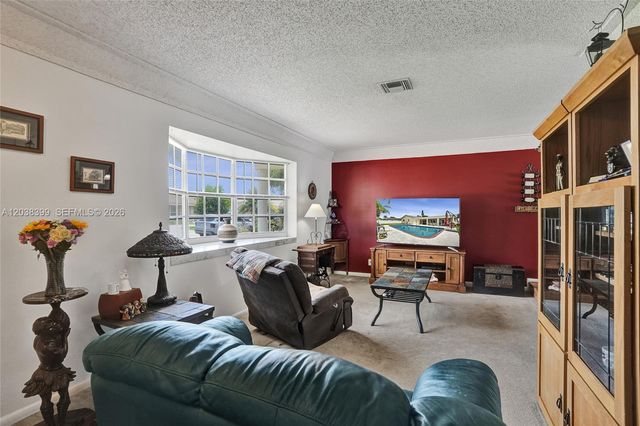8529 NW 20th Ct, Coral Springs, FL 33071