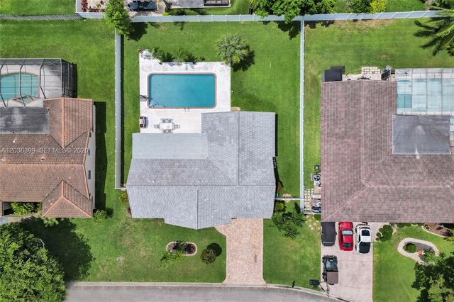 8529 NW 20th Ct, Coral Springs, FL 33071