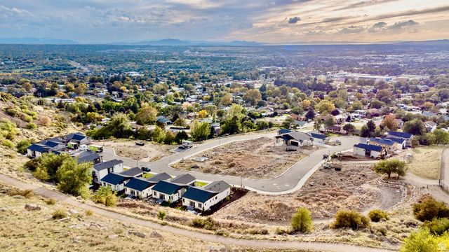 1590 E MADDIES CV, Ogden, UT 84404