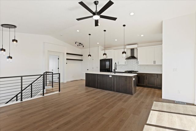 1590 E MADDIES CV, Ogden, UT 84404