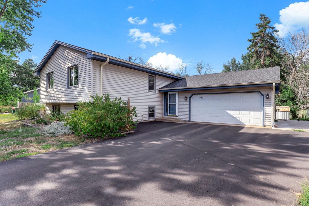 1631 130th Avenue NE, Blaine, MN 55449 — photo 2