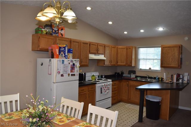 3595 & 3597 W 36th Street, Shadyside, OH 43947