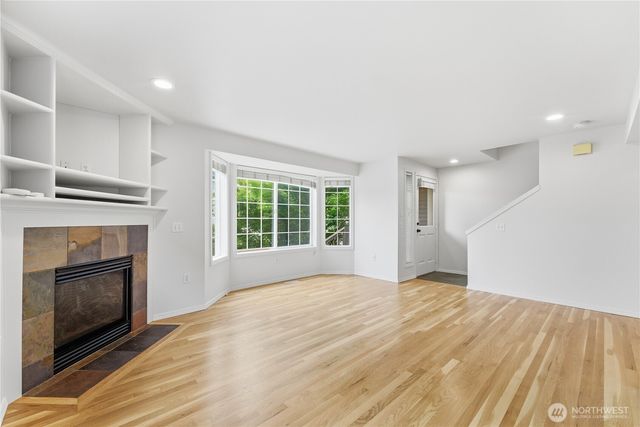 11732 Greenwood Avenue N, Seattle, WA 98133