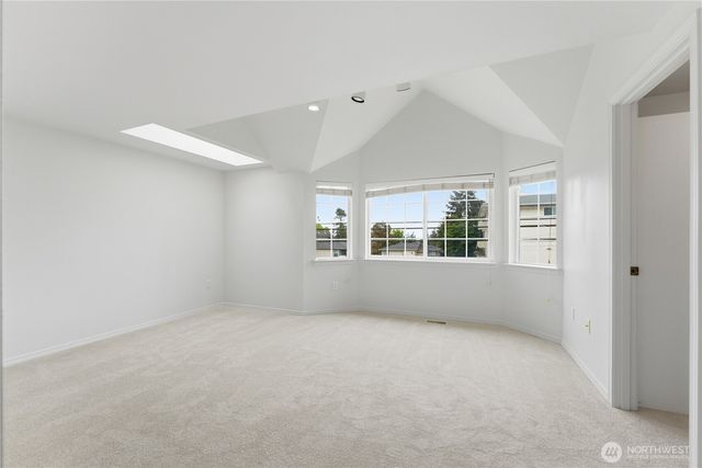 11732 Greenwood Avenue N, Seattle, WA 98133
