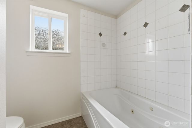 11732 Greenwood Avenue N, Seattle, WA 98133