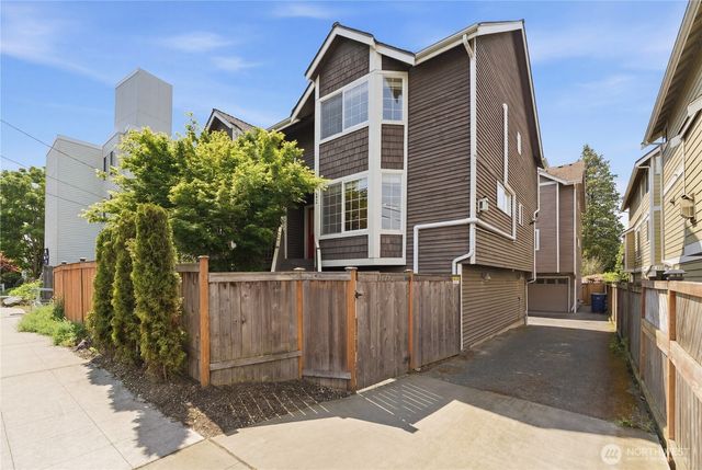11732 Greenwood Avenue N, Seattle, WA 98133