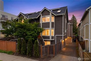 11732 Greenwood Avenue N, Seattle, WA 98133