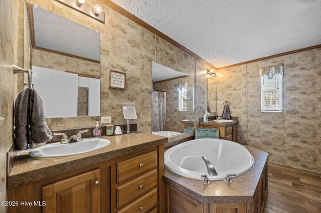 1285 Highway 101, Beaufort, NC 28516