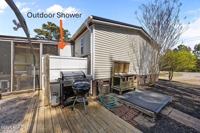 1285 Highway 101, Beaufort, NC 28516