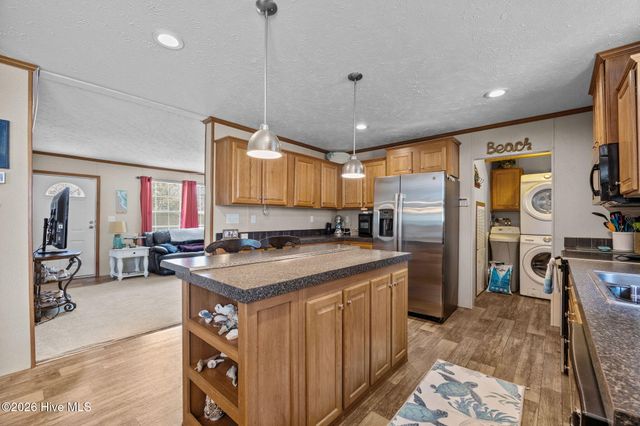 1285 Highway 101, Beaufort, NC 28516