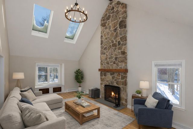 53 Munroe Drive, Hampstead, NH 03826