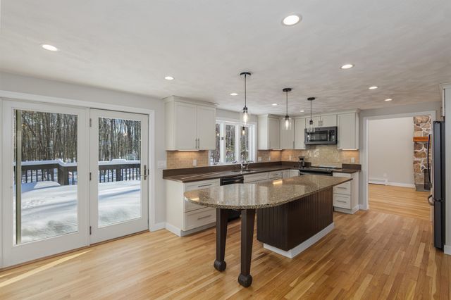 53 Munroe Drive, Hampstead, NH 03826