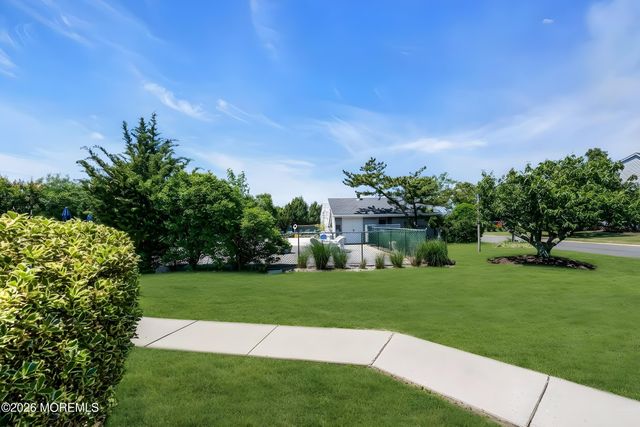 25 Meadow Avenue 51, Monmouth Beach, NJ 07750