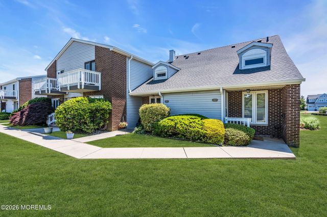 25 Meadow Avenue 51, Monmouth Beach, NJ 07750