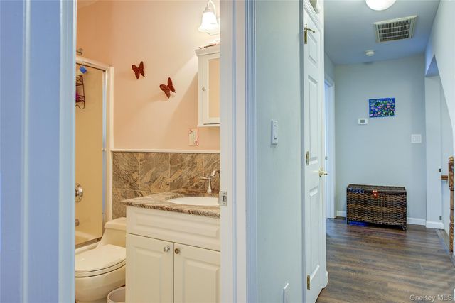 168-03 Powells Cove Boulevard 13, Beechhurst, NY 11357