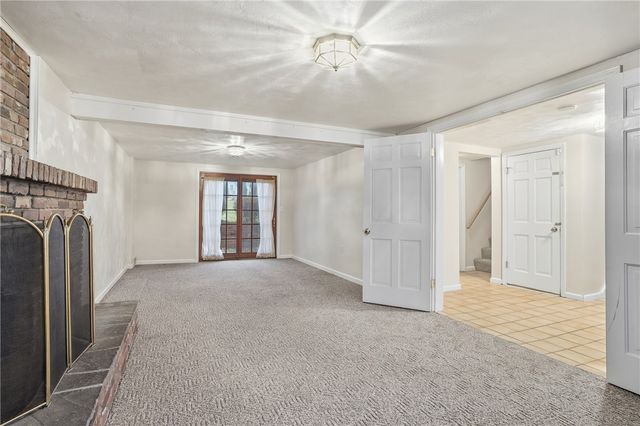 3009 Glengary Dr, Unity Twp, PA 15601