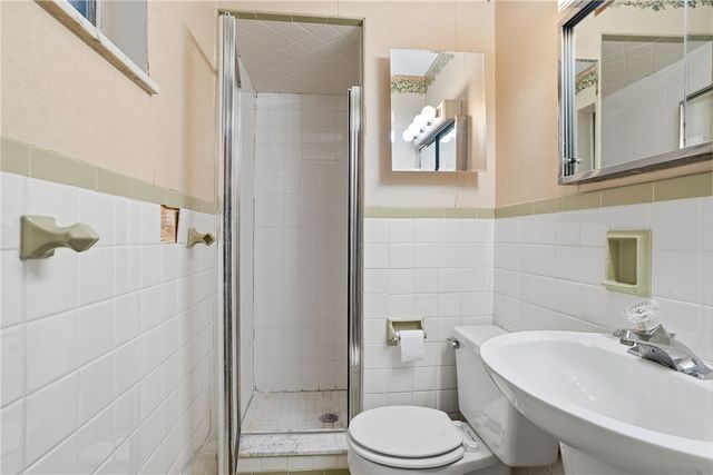 3009 Glengary Dr, Unity Twp, PA 15601