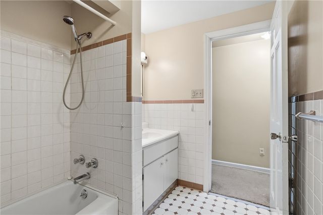 3009 Glengary Dr, Unity Twp, PA 15601