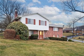3009 Glengary Dr, Unity Twp, PA 15601