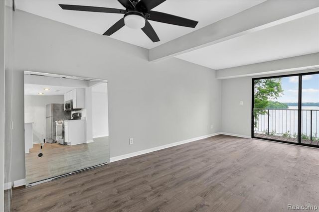 9607 Harbour Cove Court, Ypsilanti, MI 48197
